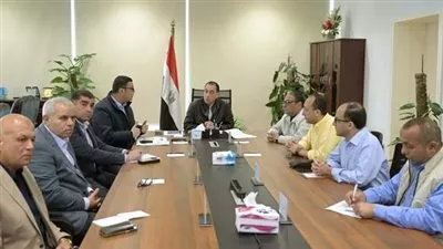 رئيس الوزراء يتابع موقف تنفيذ المشروعات التنموية بالعلمين الجديدة والساحل الشمالي