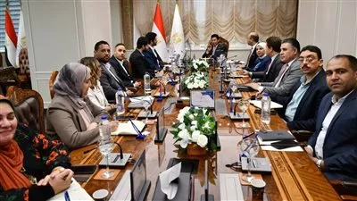 وزير الرياضة يبحث تفعيل الرقمنة المالية والإدارية بمراكز الشباب