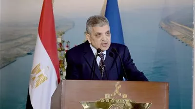 أسامة ربيع: 264 سفينة عدلت مسارها للعبور بقناة السويس منذ بداية فبراير