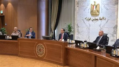 تخصيص 5 قطع أراض لاستخدامها في إقامة قرى الظهير الصحراوي بمحافظة أسوان