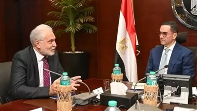 وزير الاستثمار يبحث خطط شركة يونيلفر للتوسع بمشروعاتها في مصر