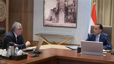 اقتصادية قناة السويس تتعاقد على 272 مشروعًا بقيمة 8.3 مليار دولار