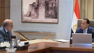 رئيس الوزراء يتابع خطة مواجهة ارتفاع أحمال الكهرباء خلال موسم الصيف