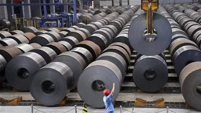 بدء الإجراءات الوقائية ضد زيادة واردات مسطحات الصلب المدرفلة على الساخن