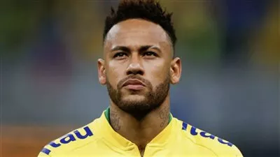 محكمة برازيلية ترفض طلب نيمار تعليق بث «بودكاست» عن حياته