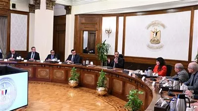 مدبولي: نعمل مع الوزارات المعنية على تسهيل إجراءات التسجيل العقاري للوحدات السكنية