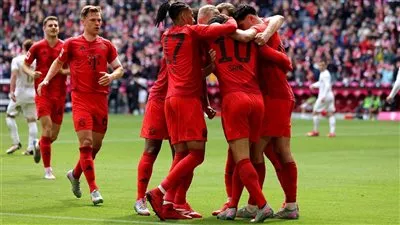 بايرن ميونيخ يتوج بطلاً للدوري الألماني للمرة 34