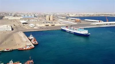 تداول 15 الف طن و1019 شاحنة بضائع بموانئ البحر الأحمر