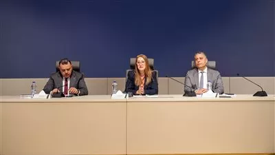 رئيس هيئة البريد تناقش خطط العمل المستقبلية وتحفيز العاملين