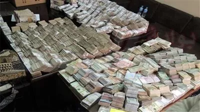 ضبط قضايا إتجار بالنقد الأجنبي بقيمة 8 ملايين جنيه خلال 24 ساعة