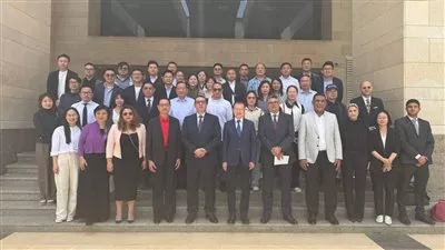 «التمثيل التجاري» يعرض الفرص المتاحة بقطاع الغزل والنسيج أمام 37 مستثمر صيني