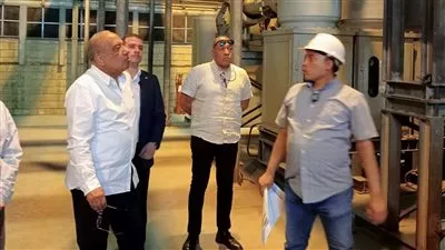 وزير الكهرباء يتفقد محطتي محولات باسوس وتوليد كهرباء شبرا الخيمة