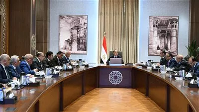 رئيس الوزراء يتابع مستجدات الموقف التنفيذي لمشروع تطوير مدينة رأس الحكمة