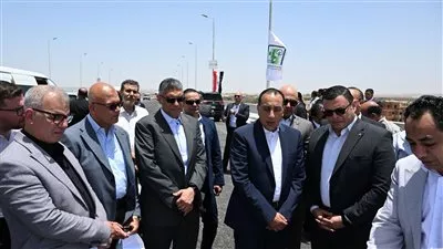 رئيس الوزراء يتابع موقف تنفيذ مشروعات «الحزام الأخضر»
