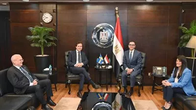 مصر والسويد تبحثان دعم التعاون التجاري والصناعي والاستثماري المشترك