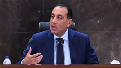 رئيس الوزراء يكشف أسباب أزمة البنزين ومحاسبة المسئولين