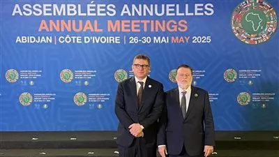 محافظ «المركزي» يهنئ خالد شريف لانتخابه مديرًا تنفيذيًا لمصر وجيبوتي ببنك التنمية الإفريقي