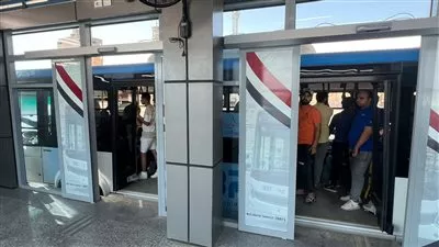 بدء التشغيل التجريبي بجمهور الركاب للمرحلة الأولى من مشروع الأتوبيس الترددي 