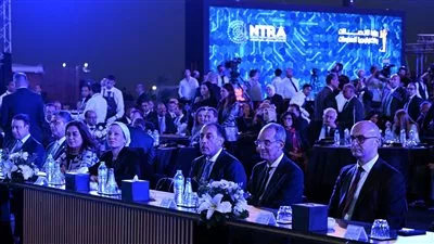 رئيس الوزراء يشهد إطلاق خدمات الجيل الخامس للهاتف المحمول في مصر