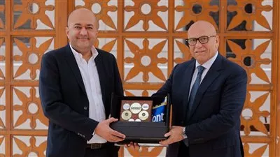 سعيد زعتر يسلّم القيادة التنفيذية لمجموعة كونتكت المالية إلى جون سعد