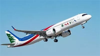 لبنان يعلن إعادة فتح مجاله الجوي مؤقتا