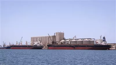 تداول 11 الف  طن بضائع و632 شاحنة بموانئ البحر الأحمر 