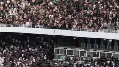 وفاة 3 وإصابة 70 في حادث تدافع بملعب كرة قدم بالجزائر