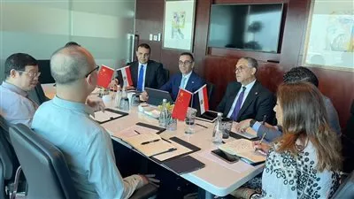 «الخطيب» يستعرض الفرص الاستثمارية في مصر مع 6 شركات صينية كبرى 