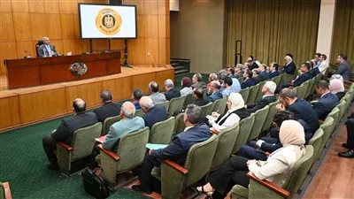 قرار وزاري بمنح مصانع الأسمنت مهلة شهر لتشغيل  خطوط الإنتاج المتوقفة