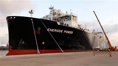 وزارة البترول تؤمن إمدادات الغاز لجميع القطاعات بأربع سفن تغييز