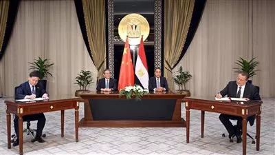 مصر والصين توقعان مذكرة تفاهم لاستخدام العملات المحلية في تسوية المعاملات