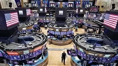 الأسهم الأمريكية تسجل خسارة اسبوعية بضغط تصاعدات التوترات التجارية