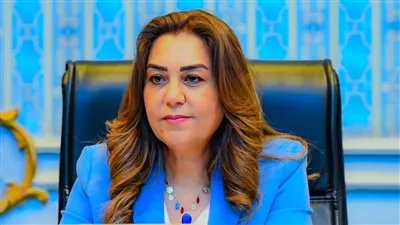 توجيه وزاري بتيسير مشاركة صاحبات الحرف اليدوية في المعارض الدائمة بالمحافظات