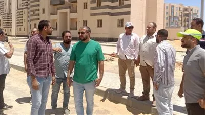 وزير الإسكان يتابع سير العمل بالمشروعات في 4 مدن جديدة 
