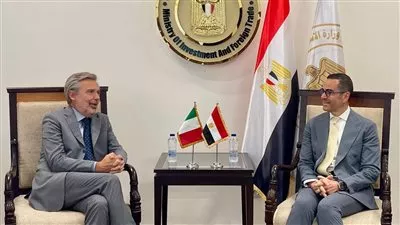مصر وإيطاليا تبحثان تعزيز التعاون الاقتصادي والاستثماري المشترك