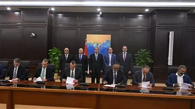 الحكومة توقع عقدي تسوية منازعات مع شركتي «سونكر» و«MTS»