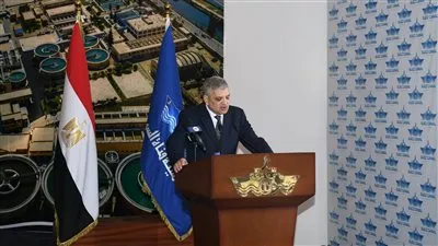 قناة السويس تفتتح محطة مياه 26 يوليو بالإسماعيلية و3 كباري عائمة