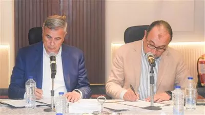 توريد 120 أتوبيس غاز طبيعي من «النصر للسيارات» لدعم النقل الجماعي بالإسكندرية