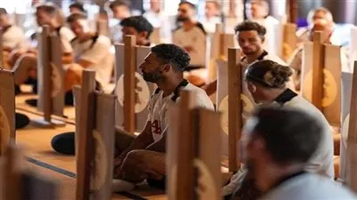 محمد صلاح يعلق على زيارة «المعبد البوذي» في طوكيو