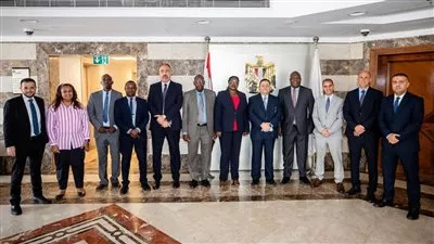 وفد «كيني» يزور البنك المركزي المصري للتعرف على تجربته بمجال الأمن السيبراني