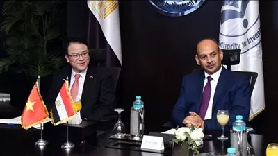 هيئة الاستثمار تبحث تعميق التعاون مع حكومة فيتنام