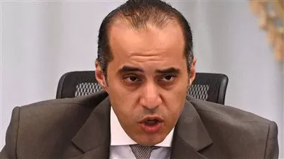 وزير الشئون النيابية: الدولة ملتزمة بتوفير سكن مناسب للحالات المستحقة في «الإيجار القديم»