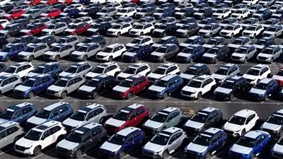 تباطؤ نمو مبيعات السيارات الكهربائية عالميًا إلى 21% في يوليو