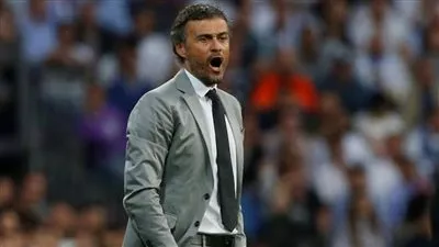 مدرب باريس سان جيرمان: لا نستحق الفوز بالسوبر الأوروبي