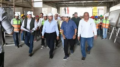 وزير النقل يتفقد معدلات تنفيذ محطات الخط الأول للقطار الكهربائى السريع