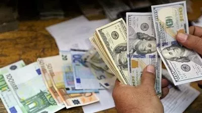 ضبط قضايا إتجار بالنقد الأجنبي بقيمة 9 ملايين جنيه خلال 24 ساعة