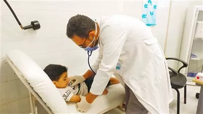 الكشف على 195 ألف طالب ضمن حملة «اطمن على ابنك»