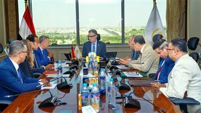 وزير التموين يتابع خطط تطوير مصانع شركة السكر والصناعات التكاملية