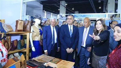 وزير التموين يفتتح معرض «أهلاً مدارس» بتخفيضات 30%