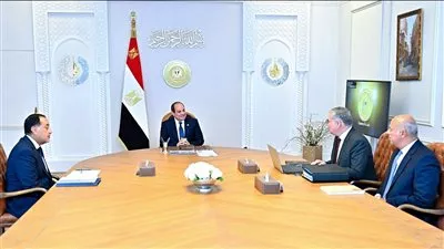 السيسي يوجه بتطوير وتكثيف أنشطة بحث واستكشاف آبار البترول 